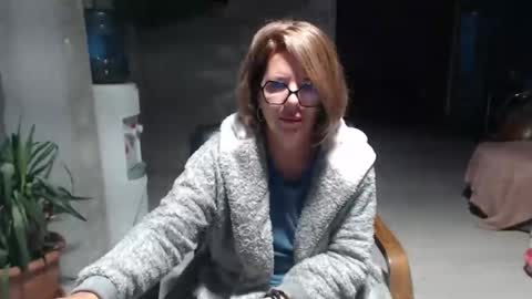 Snapshot of deepintoyourmind chatting on September 12, 2025, 4:12 am hi guys i m a cute milf i m here for good time and nice people pls be respectfool and enjoy me online show from September 12, 2025, 4:12 am