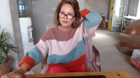 Snapshot of deepintoyourmind chatting on September 17, 2025, 7:21 am hi guys i m a cute milf i m here for good time and nice people pls be respectfool and enjoy me online show from September 17, 2025, 7:21 am