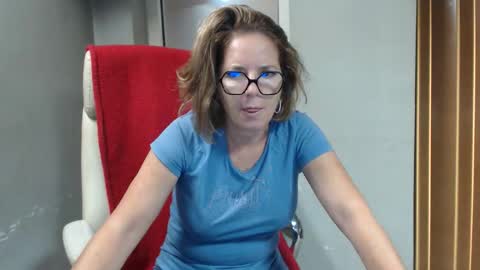 Snapshot of deepintoyourmind chatting on September 30, 2025, 8:52 am hi guys i m a cute milf i m here for good time and nice people pls be respectfool and enjoy me online show from September 30, 2025, 8:52 am