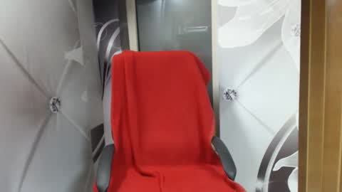 Snapshot of deepintoyourmind chatting on November 2, 2025, 5:10 am hi guys i m a cute milf i m here for good time and nice people pls be respectfool and enjoy me online show from November 2, 2025, 5:10 am