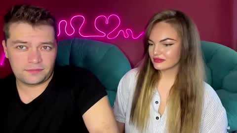 deeplookscouple online show from September 14, 2025, 1:10 pm