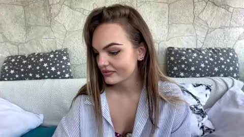 deeplookscouple online show from October 8, 2025, 5:16 am