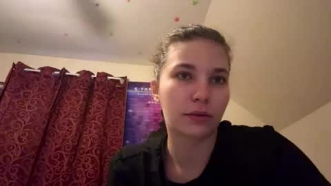 deepthroatqueen33 online show from March 12, 2026, 11:05 am