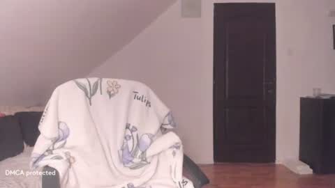 Snapshot of deessert chatting on August 2, 2026, 2:10 am Deessert online show from August 2, 2026, 2:10 am