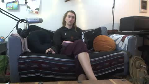 definatelyvegan online show from February 16, 2025, 9:27 pm