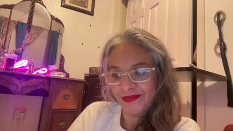 Tori online show from November 13, 2025, 3:27 am