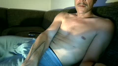 Snapshot of degrandis chatting on July 3, 2026, 9:54 pm Luka Magic online show from July 3, 2026, 9:54 pm