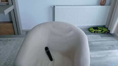 Di online show from September 12, 2025, 12:27 pm