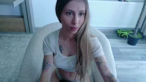 Snapshot of deidi_sweet chatting on April 28, 2026, 9:14 am Di online show from April 28, 2026, 9:14 am