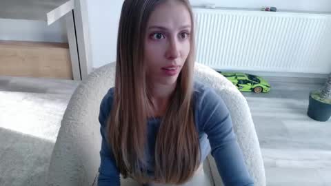 Snapshot of deidi_sweet chatting on May 17, 2026, 3:30 pm Di online show from May 17, 2026, 3:30 pm