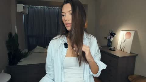 Laura online show from March 30, 2026, 7:53 am