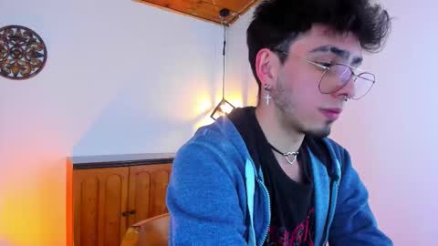 Snapshot of deimondx chatting on October 21, 2025, 3:35 pm deimondx online show from October 21, 2025, 3:35 pm