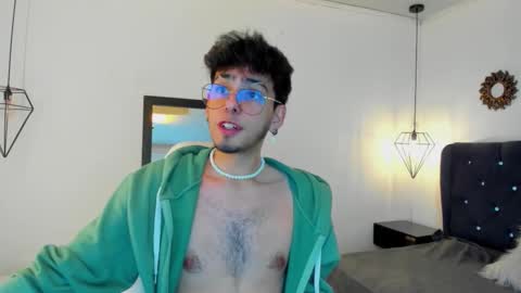 Snapshot of deimondx chatting on October 30, 2025, 1:56 pm deimondx online show from October 30, 2025, 1:56 pm