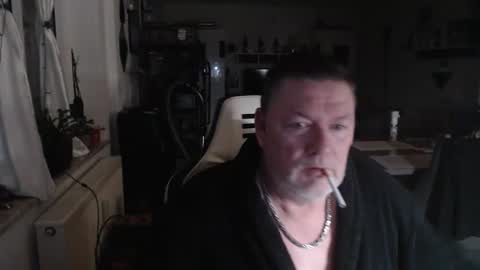 Snapshot of deinprinz2312 chatting on December 6, 2024, 5:53 am deinprinz2312 online show from December 6, 2024, 5:53 am