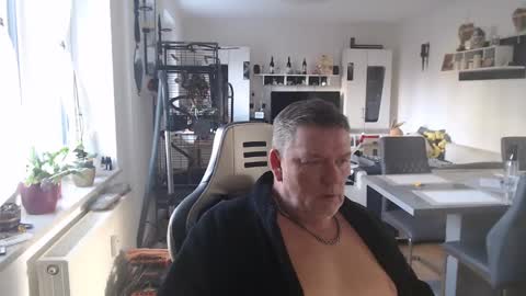 Snapshot of deinprinz2312 chatting on January 18, 2025, 10:49 am deinprinz2312 online show from January 18, 2025, 10:49 am