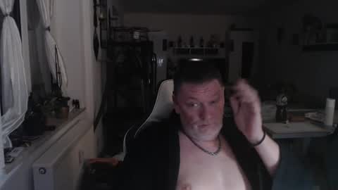 Snapshot of deinprinz2312 chatting on January 27, 2025, 5:58 am deinprinz2312 online show from January 27, 2025, 5:58 am