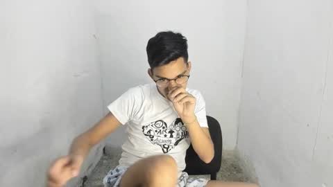 Snapshot of deivi_colins chatting on October 26, 2025, 12:16 am deivi_colins online show from October 26, 2025, 12:16 am