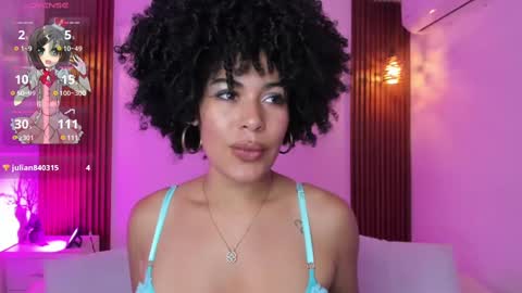 D E L A Y L  A online show from November 5, 2025, 2:22 am