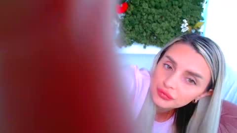 deliciaalove online show from March 23, 2026, 8:46 pm