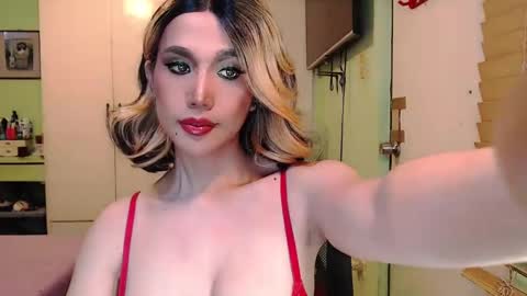 Mercedes online show from December 14, 2024, 6:56 am