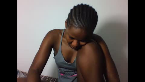 EVAH online show from December 23, 2025, 2:53 am