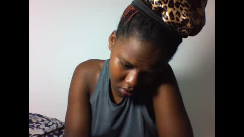 EVAH online show from March 9, 2026, 2:26 am