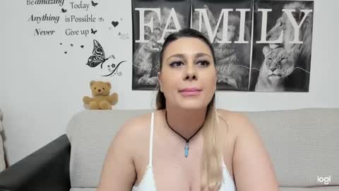 delightfulannemistress online show from March 4, 2025, 6:50 pm