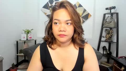 delightfulcurvy online show from December 1, 2024, 9:59 pm