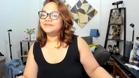 delightfulcurvy online show from December 19, 2024, 4:46 pm