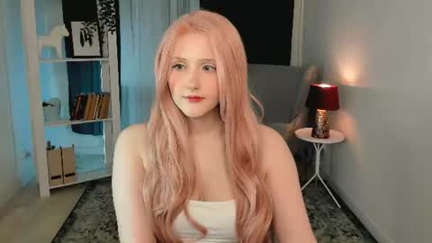 Snapshot of delilahtaylor chatting on July 8, 2026, 9:52 pm Delilah or Laila online show from July 8, 2026, 9:52 pm