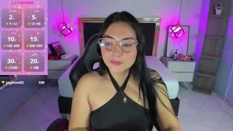 delilaquinn online show from March 8, 2025, 3:24 pm