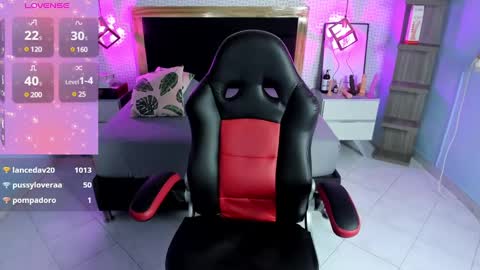 delilaquinn online show from March 12, 2025, 3:18 pm