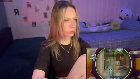 Della online show from May 3, 2026, 4:24 pm