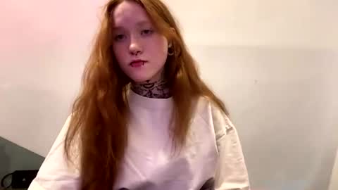 Snapshot of dellastraley chatting on July 13, 2026, 11:35 am Aneka online show from July 13, 2026, 11:35 am