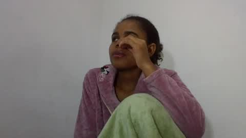 Snapshot of delphineee chatting on June 24, 2026, 5:06 am delphine online show from June 24, 2026, 5:06 am