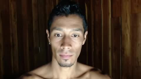 D.C online show from April 22, 2026, 10:33 pm