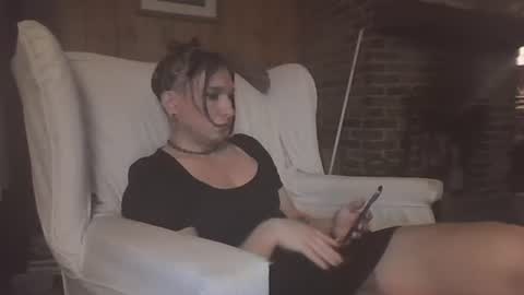 Frankie online show from February 13, 2025, 10:43 pm