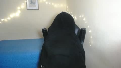 Demeter Salviati online show from February 16, 2025, 5:15 pm