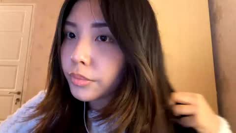 Hannah online show from April 16, 2026, 8:37 am