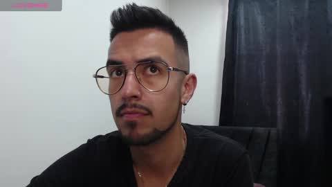 demian_val_4 online show from February 27, 2025, 8:09 pm