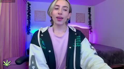 Snapshot of demianbunny chatting on November 22, 2025, 7:07 am nik online show from November 22, 2025, 7:07 am