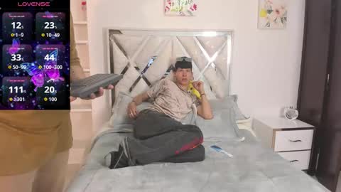 Demian and Salvatore online show from September 27, 2025, 11:04 am