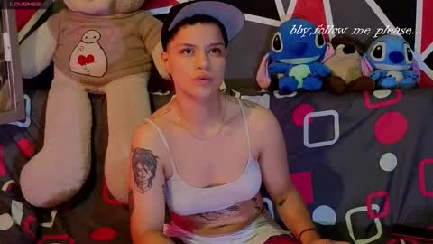 DEMI online show from November 17, 2025, 5:08 pm