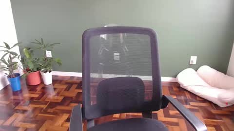 demmetria online show from October 1, 2025, 5:19 pm