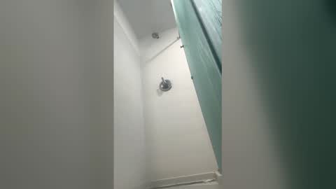 Snapshot of demon_danni chatting on April 7, 2026, 9:32 am Demon danni online show from April 7, 2026, 9:32 am