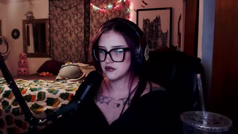 Demoness Mina online show from November 1, 2025, 11:18 pm