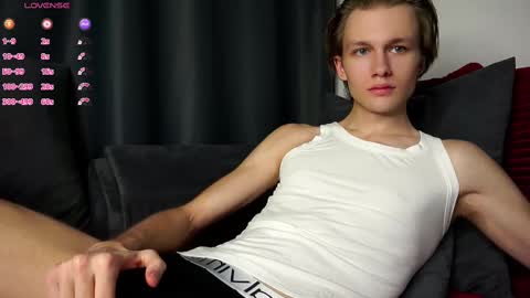 Dave19  online show from March 3, 2025, 4:03 am