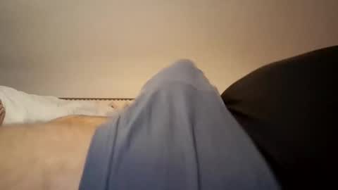 Snapshot of den2807 chatting on December 3, 2024, 1:10 pm den2807 online show from December 3, 2024, 1:10 pm