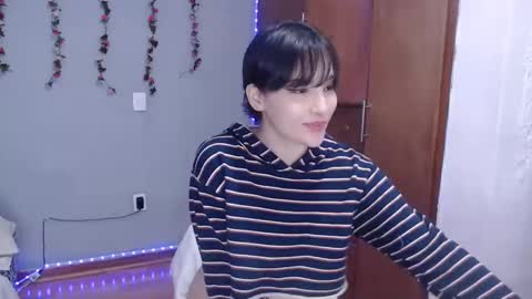 Snapshot of deni_bloom chatting on December 30, 2024, 1:48 am Denisse schedule Monday to Friday 1300-1900 mexican time Saturday-maybe it could be a surprise IDEPENDENT MODEL online show from December 30, 2024, 1:48 am