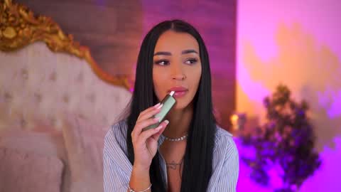 denisedevilles online show from February 1, 2025, 7:57 am